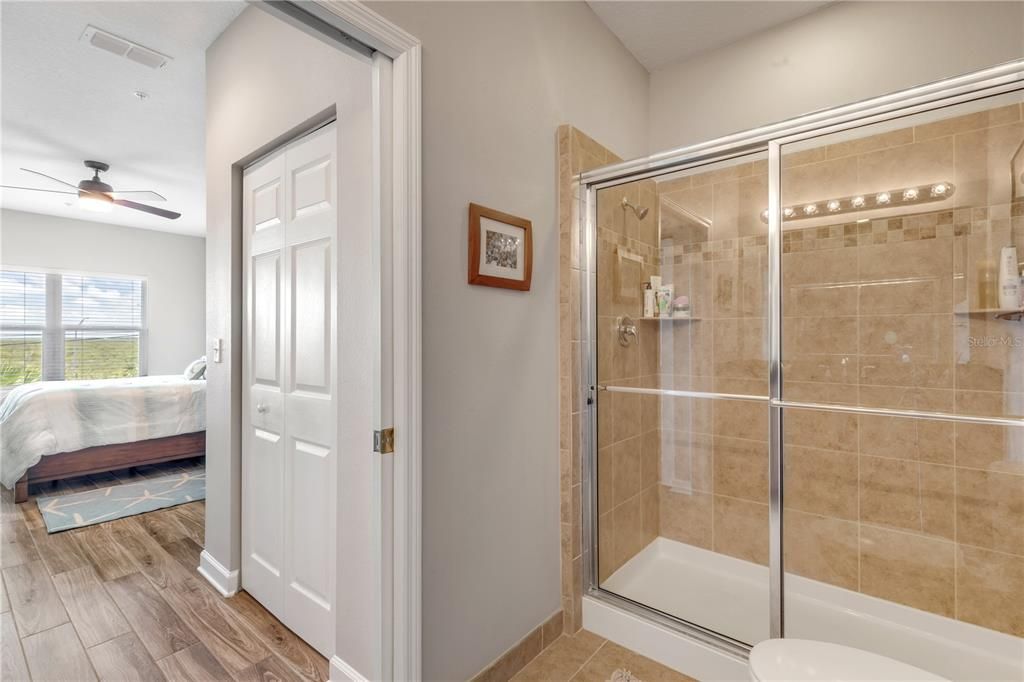 For Sale: $419,000 (3 beds, 3 baths, 1531 Square Feet)