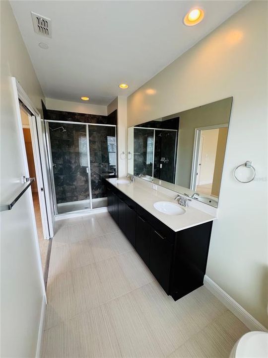 На продажу: $469,995 (4 спален, 3 ванн, 1759 Квадратных фут)