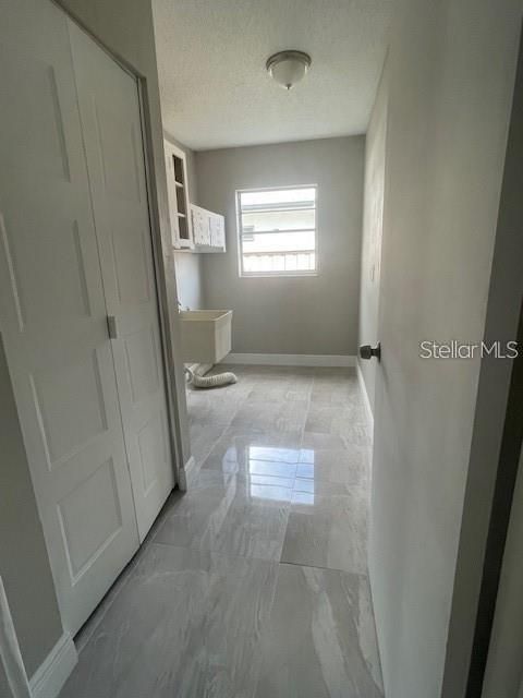 For Rent: $3,000 (4 beds, 2 baths, 1940 Square Feet)