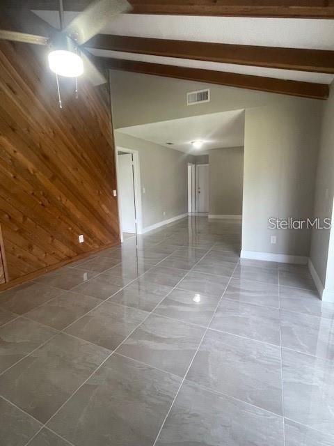For Rent: $3,000 (4 beds, 2 baths, 1940 Square Feet)