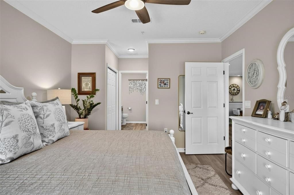 Activo con contrato: $399,000 (3 camas, 2 baños, 1377 Pies cuadrados)
