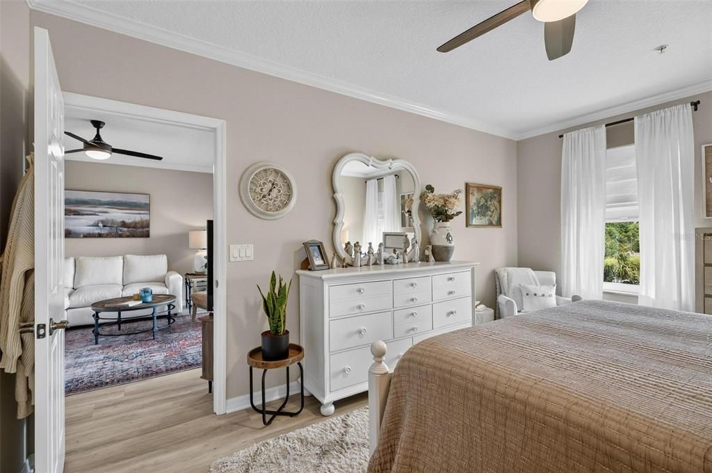 Activo con contrato: $399,000 (3 camas, 2 baños, 1377 Pies cuadrados)