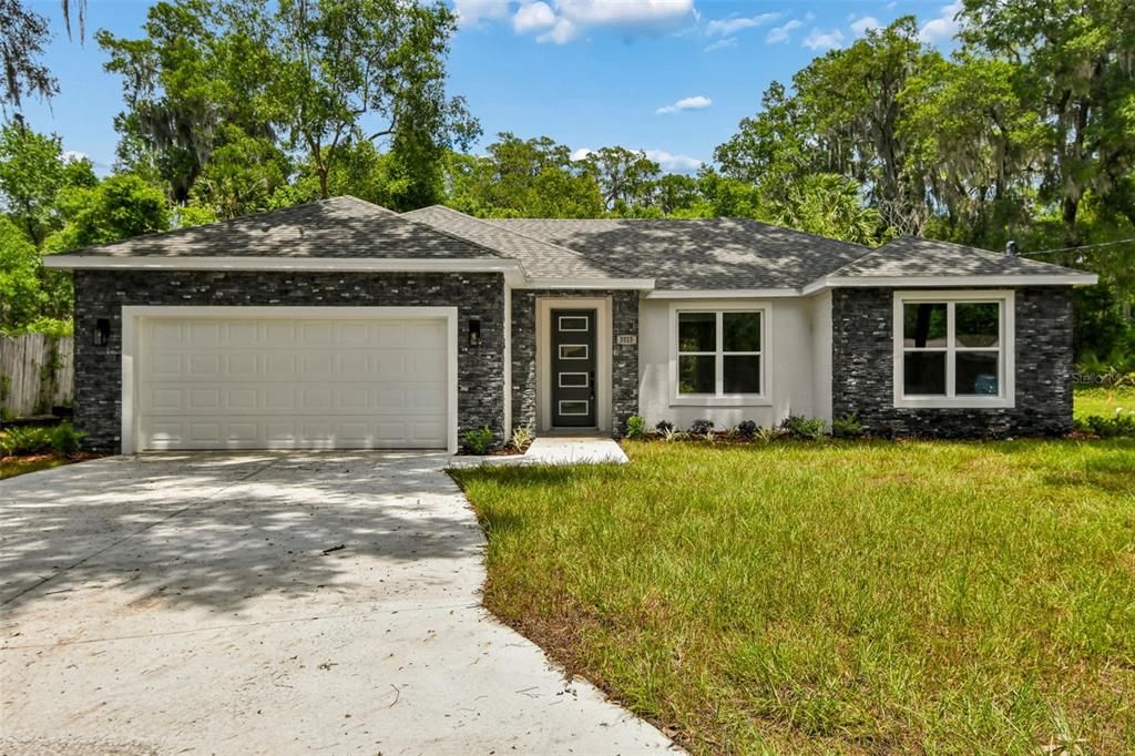 For Sale: $349,900 (3 beds, 2 baths, 1530 Square Feet)