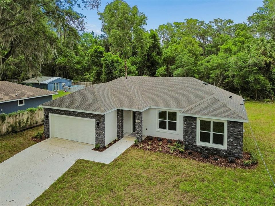 For Sale: $349,900 (3 beds, 2 baths, 1530 Square Feet)