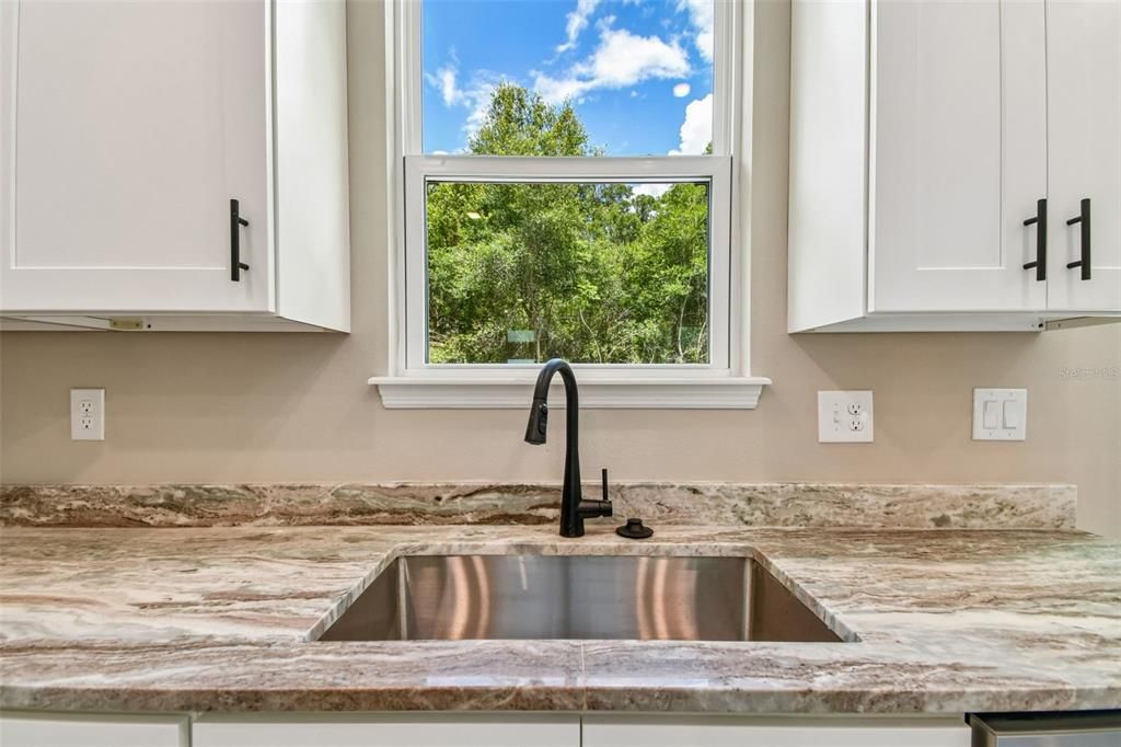 For Sale: $349,900 (3 beds, 2 baths, 1530 Square Feet)
