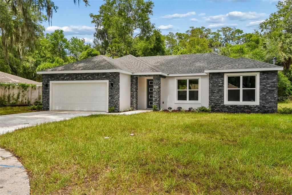 For Sale: $349,900 (3 beds, 2 baths, 1530 Square Feet)