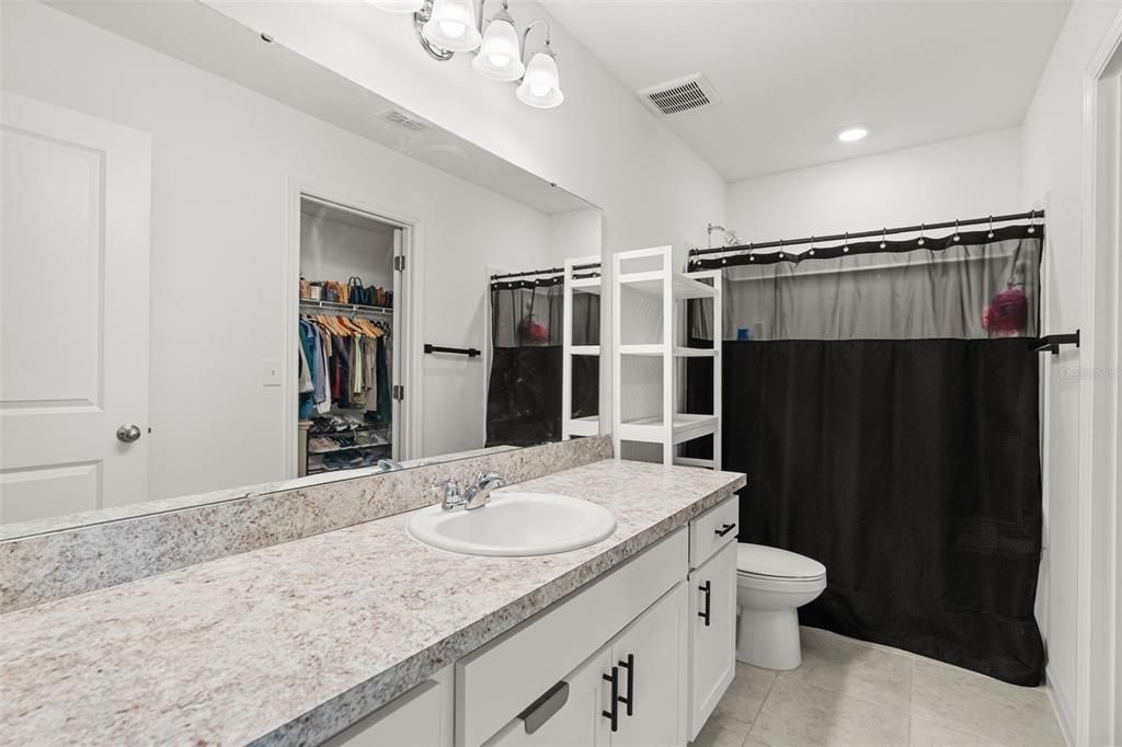 For Sale: $365,000 (3 beds, 2 baths, 1605 Square Feet)