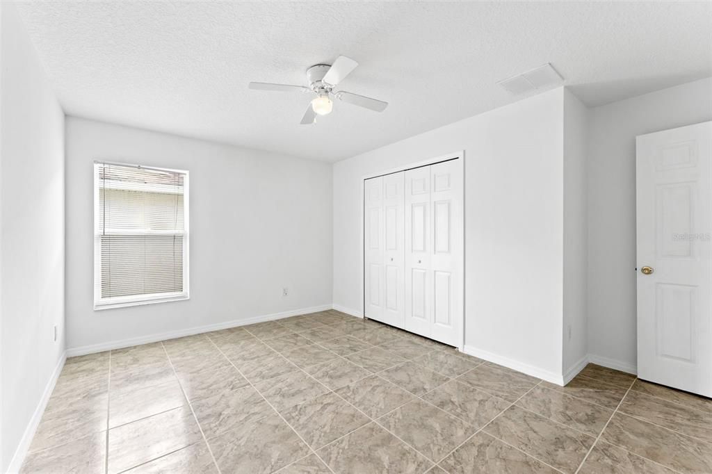 For Sale: $359,900 (4 beds, 2 baths, 1560 Square Feet)