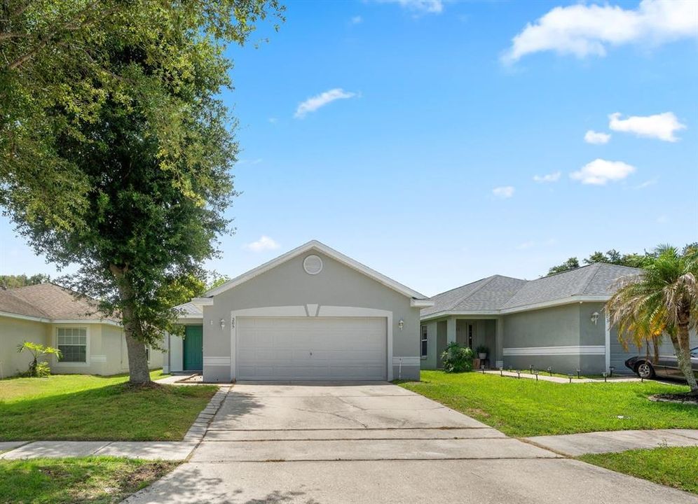For Sale: $359,900 (4 beds, 2 baths, 1560 Square Feet)