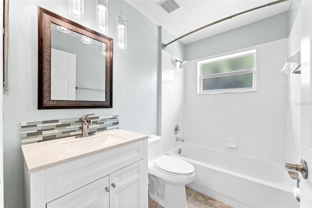 For Sale: $359,900 (4 beds, 2 baths, 1560 Square Feet)