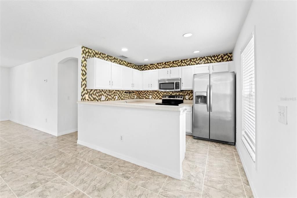 For Sale: $359,900 (4 beds, 2 baths, 1560 Square Feet)