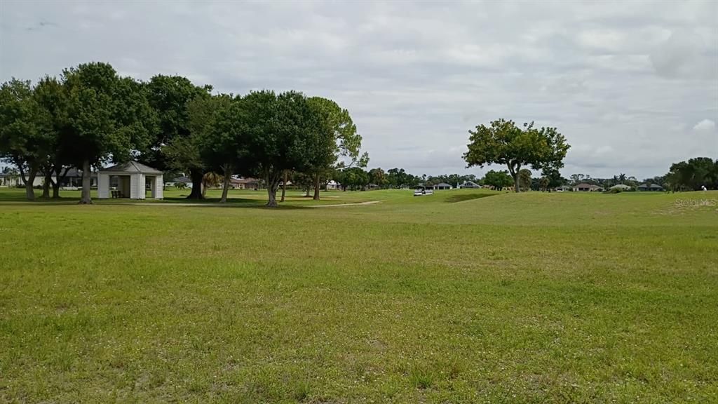 На продажу: $149,900 (0.34 acres)