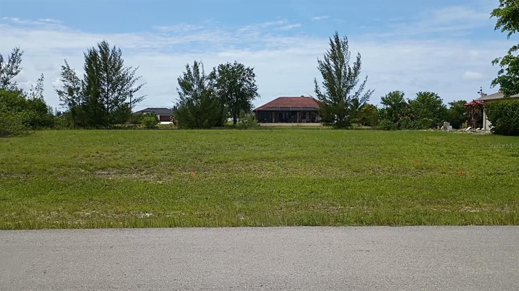 На продажу: $149,900 (0.34 acres)