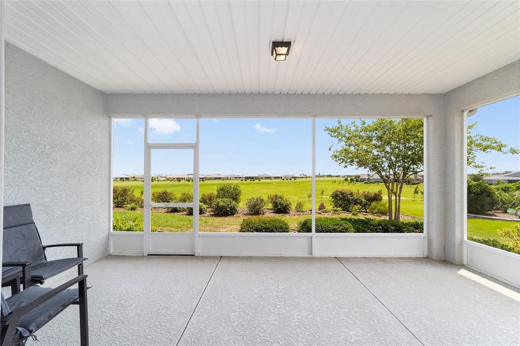 For Sale: $309,900 (2 beds, 2 baths, 1500 Square Feet)