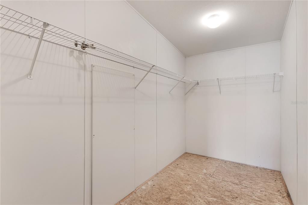 На продажу: $250,000 (3 спален, 2 ванн, 1920 Квадратных фут)