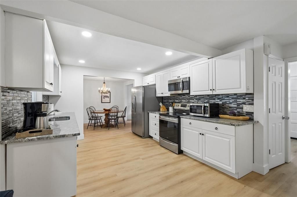 For Sale: $599,000 (3 beds, 2 baths, 1677 Square Feet)