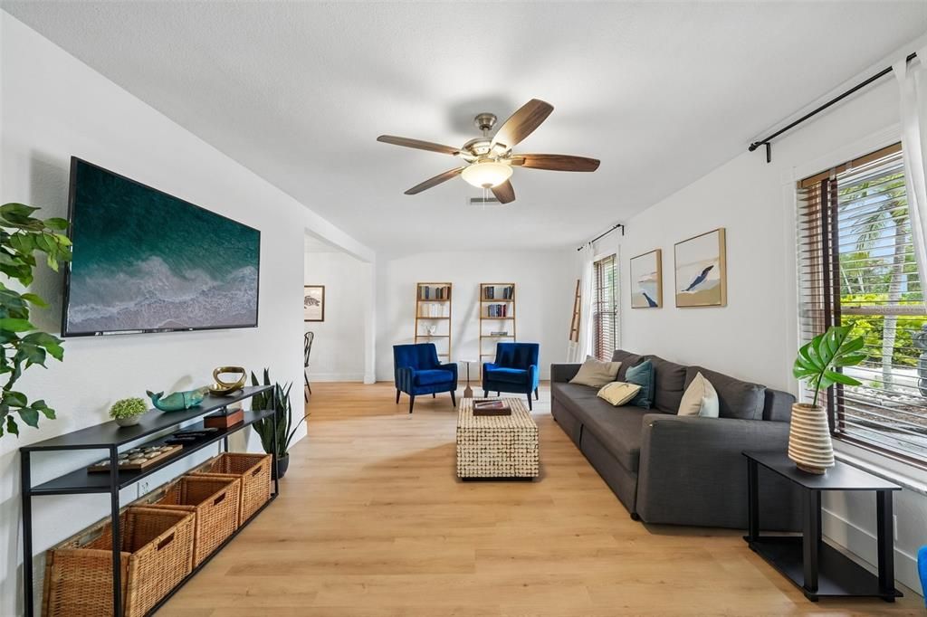 For Sale: $599,000 (3 beds, 2 baths, 1677 Square Feet)