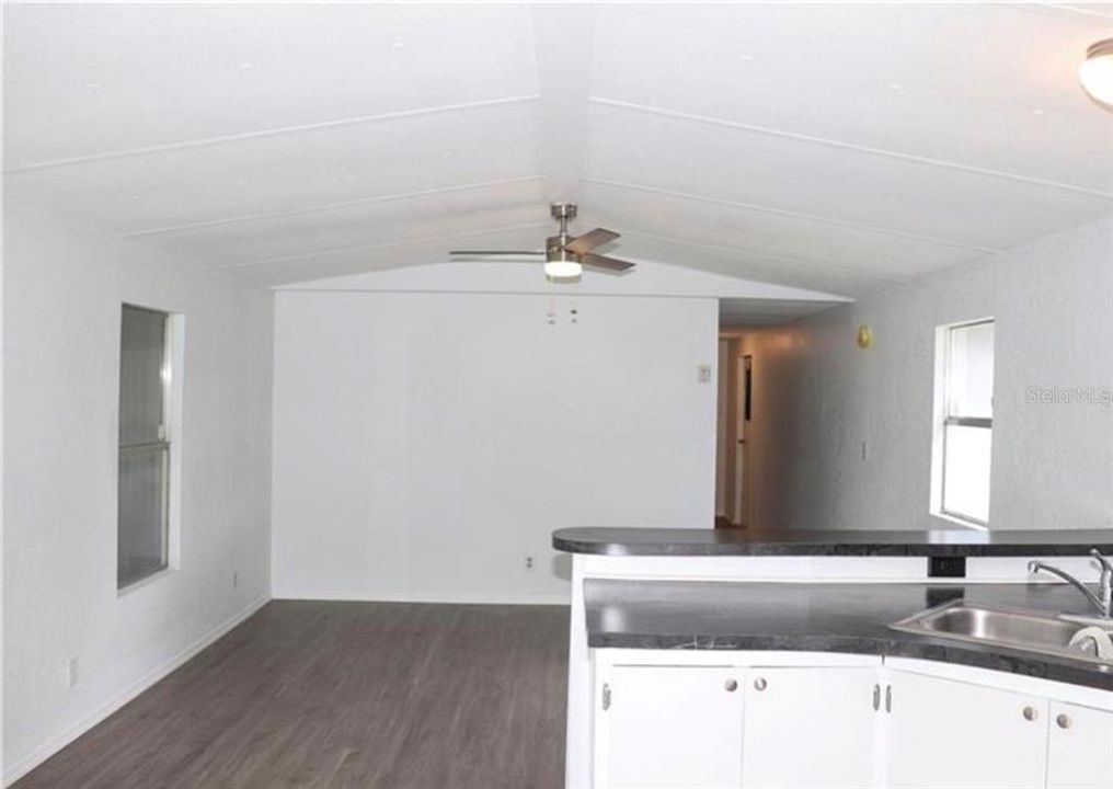 En Venta: $325,000 (3 camas, 1 baños, 784 Pies cuadrados)