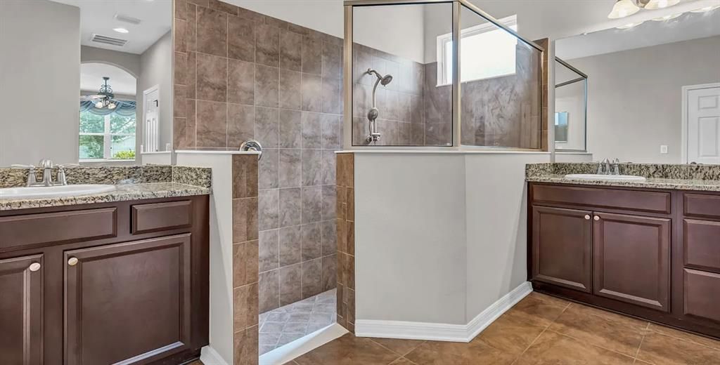 En Venta: $435,000 (3 camas, 2 baños, 1745 Pies cuadrados)