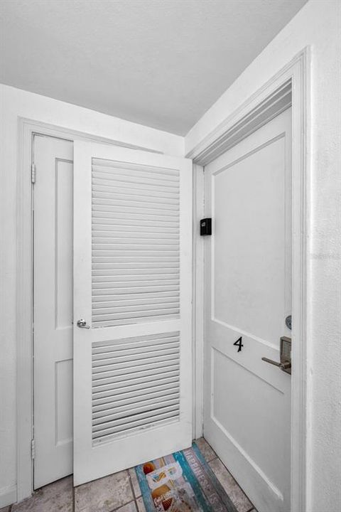 En Venta: $269,900 (0 camas, 1 baños, 260 Pies cuadrados)