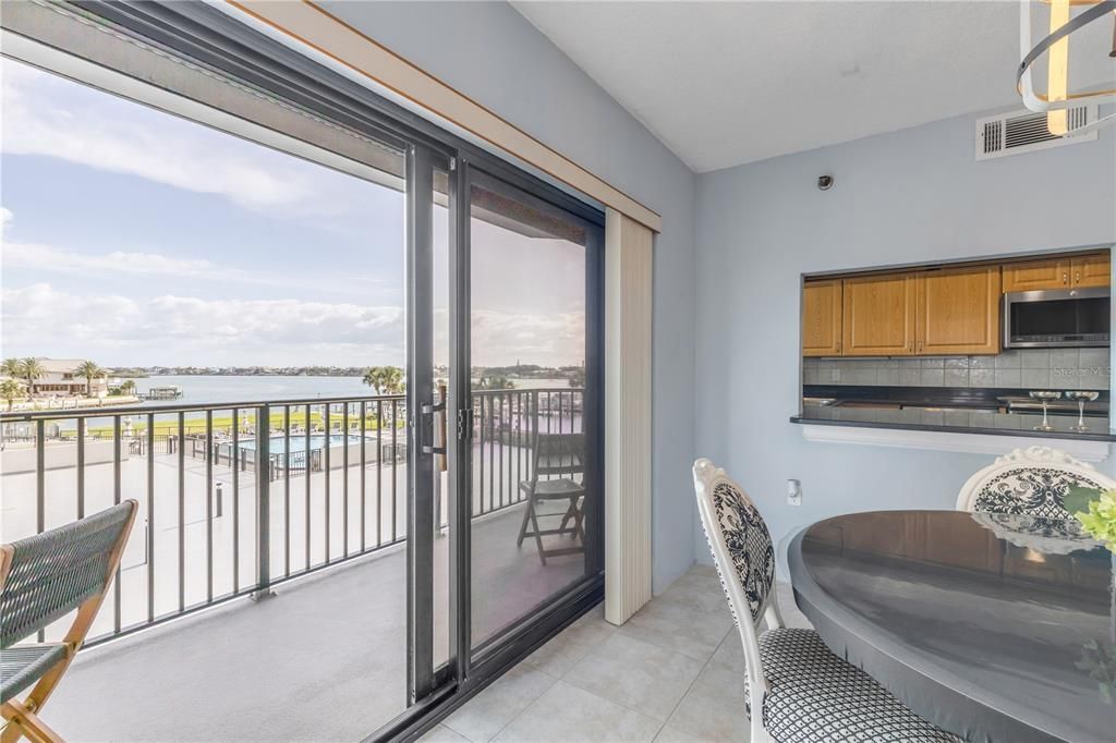 En Venta: $619,000 (2 camas, 2 baños, 1259 Pies cuadrados)