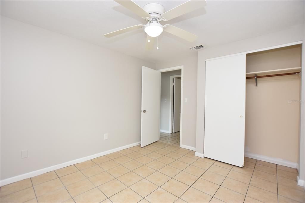 В аренду: $1,860 (3 спален, 2 ванн, 1232 Квадратных фут)