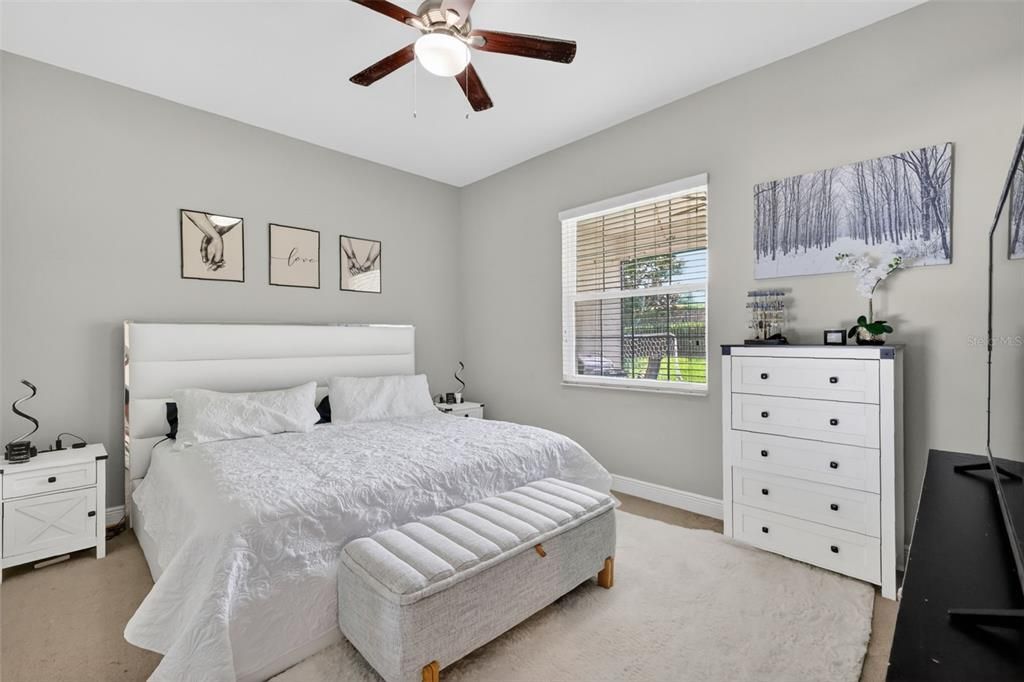 For Sale: $318,900 (3 beds, 2 baths, 1575 Square Feet)