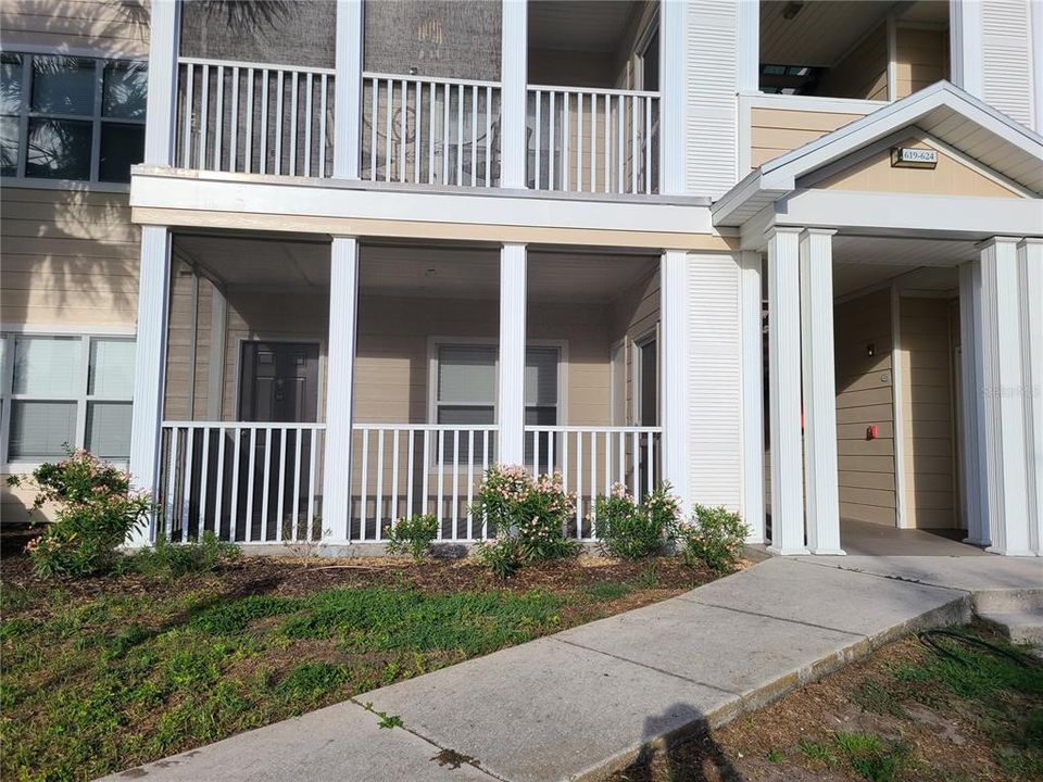 For Rent: $1,350 (1 beds, 1 baths, 794 Square Feet)