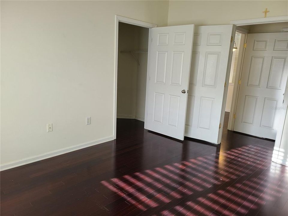 For Rent: $1,350 (1 beds, 1 baths, 794 Square Feet)
