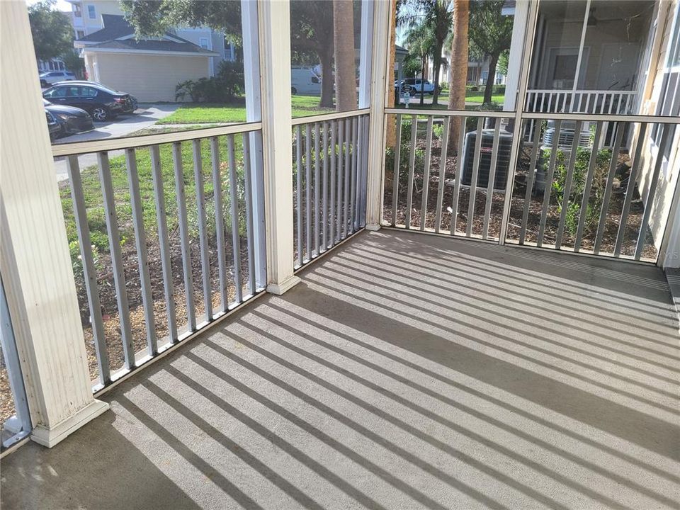 For Rent: $1,350 (1 beds, 1 baths, 794 Square Feet)