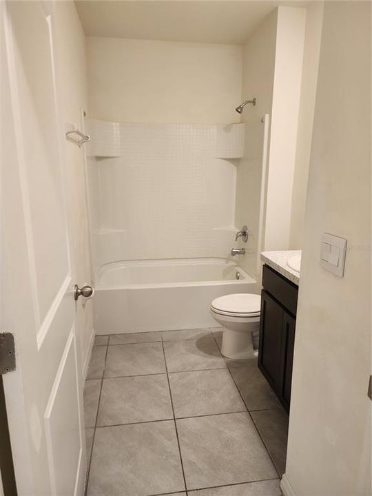 В аренду: $1,700 (4 спален, 2 ванн, 1498 Квадратных фут)