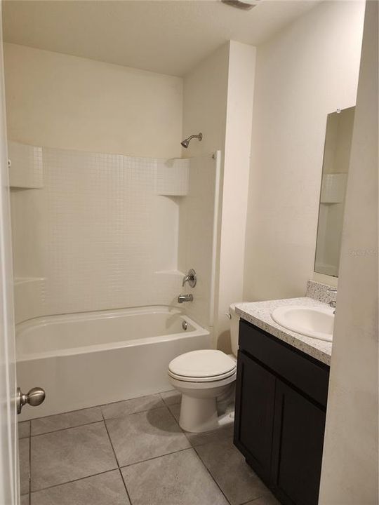 В аренду: $1,700 (4 спален, 2 ванн, 1498 Квадратных фут)