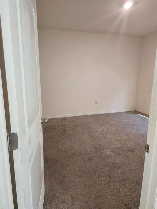 В аренду: $1,700 (4 спален, 2 ванн, 1498 Квадратных фут)