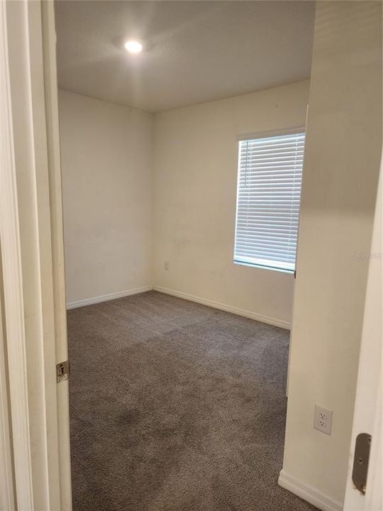 В аренду: $1,700 (4 спален, 2 ванн, 1498 Квадратных фут)