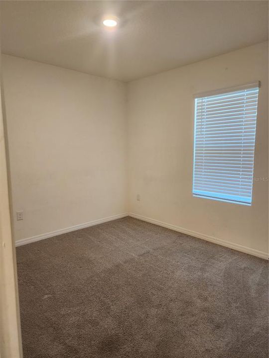 В аренду: $1,700 (4 спален, 2 ванн, 1498 Квадратных фут)