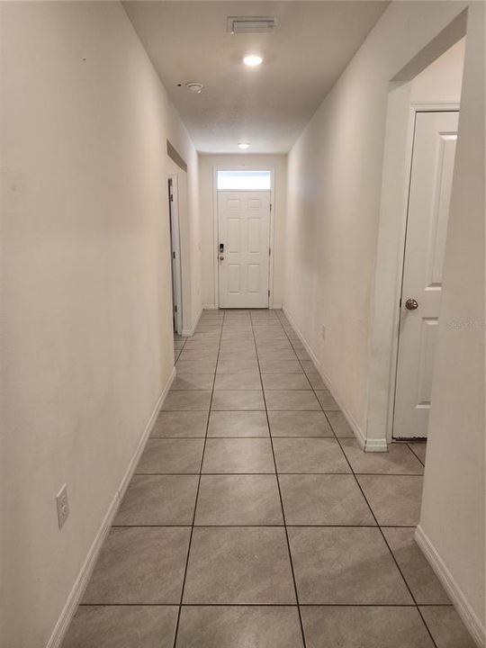 В аренду: $1,700 (4 спален, 2 ванн, 1498 Квадратных фут)