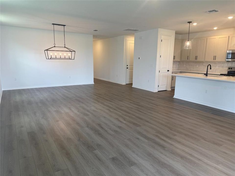 En Venta: $469,990 (3 camas, 2 baños, 2066 Pies cuadrados)