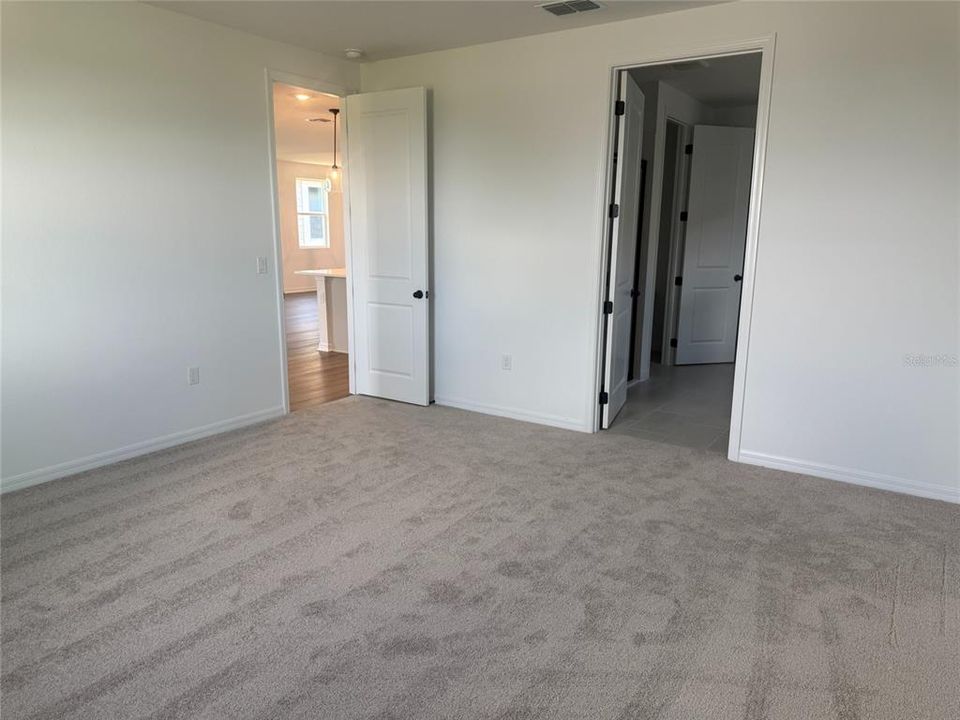 En Venta: $469,990 (3 camas, 2 baños, 2066 Pies cuadrados)