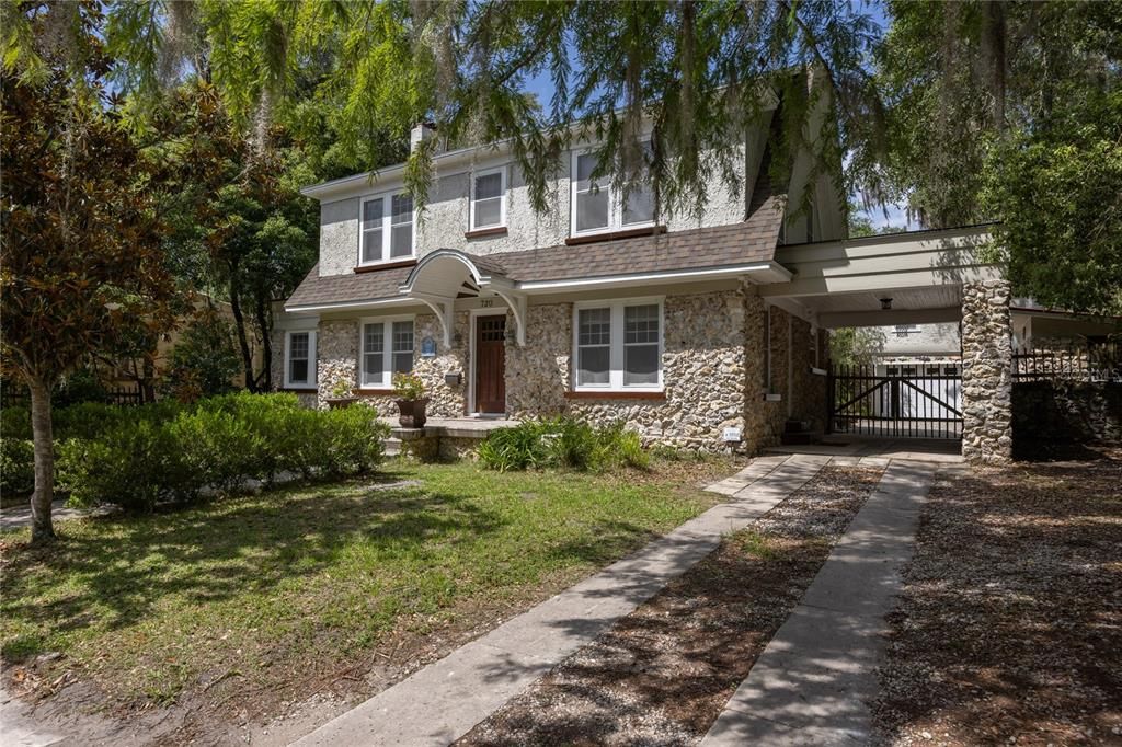 For Sale: $730,000 (4 beds, 3 baths, 2693 Square Feet)