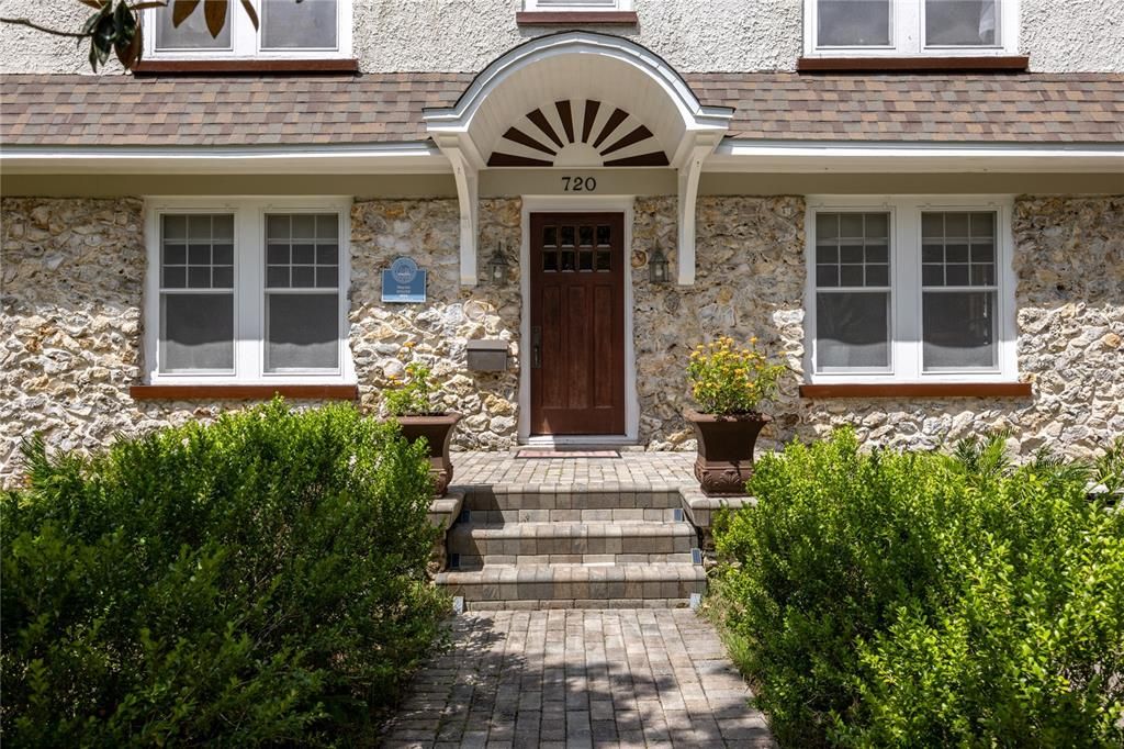 For Sale: $730,000 (4 beds, 3 baths, 2693 Square Feet)