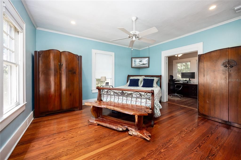For Sale: $730,000 (4 beds, 3 baths, 2693 Square Feet)