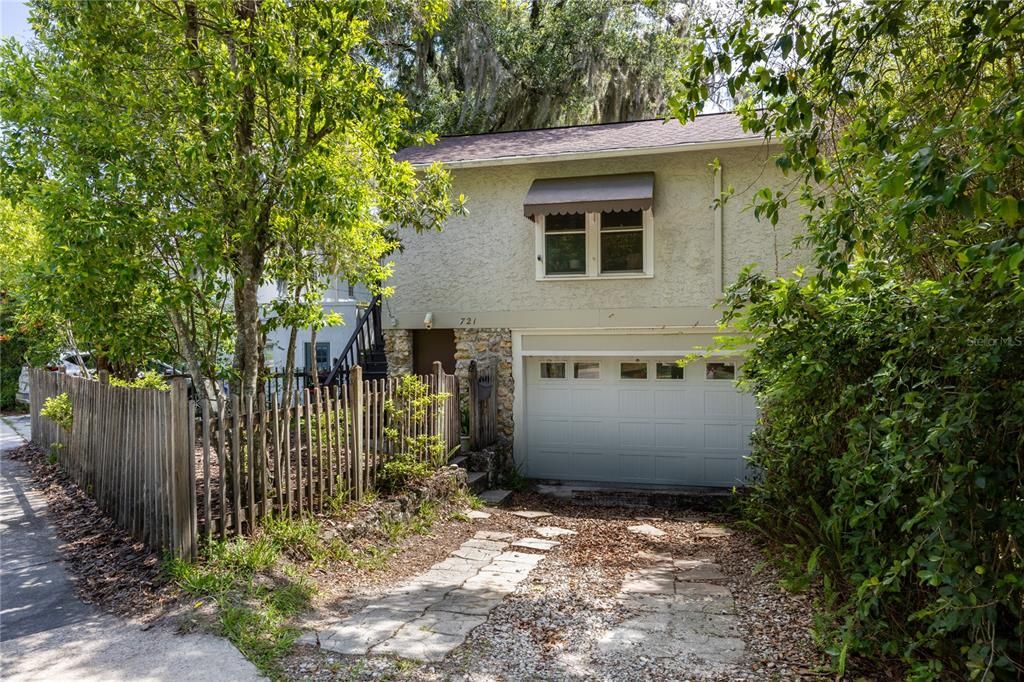 For Sale: $730,000 (4 beds, 3 baths, 2693 Square Feet)