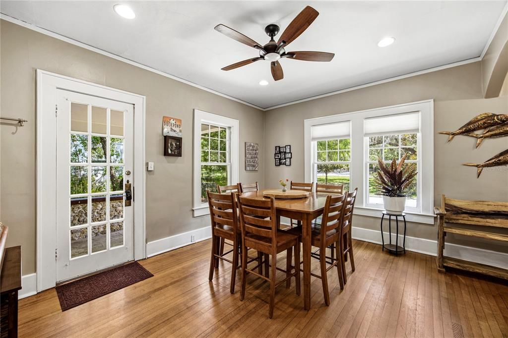 For Sale: $730,000 (4 beds, 3 baths, 2693 Square Feet)