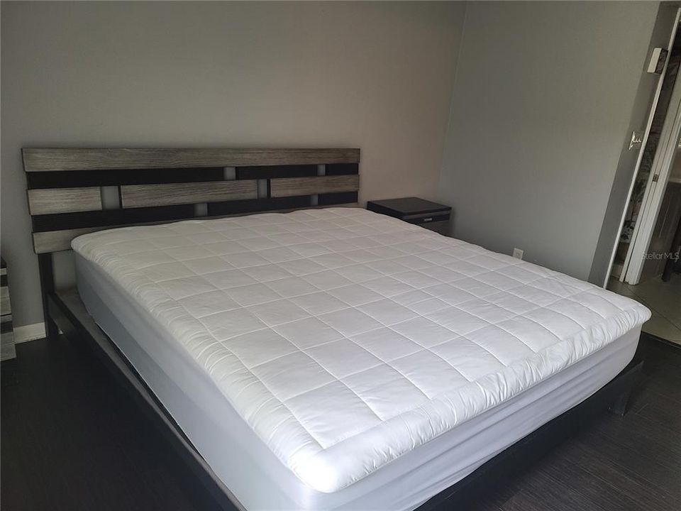 В аренду: $1,950 (2 спален, 2 ванн, 874 Квадратных фут)