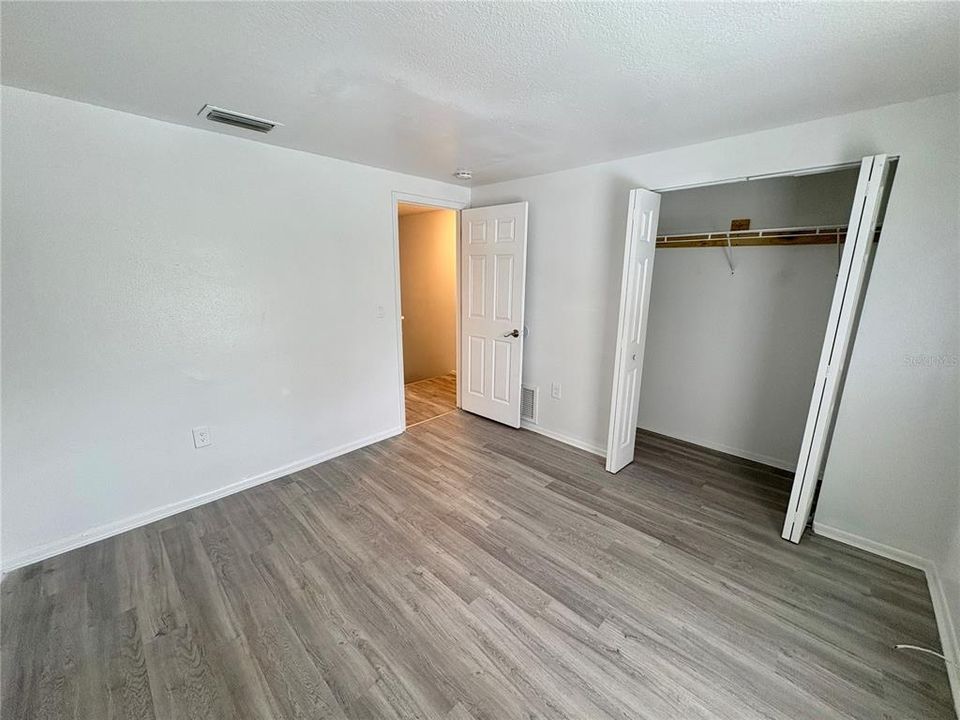 В аренду: $1,375 (2 спален, 1 ванн, 1209 Квадратных фут)