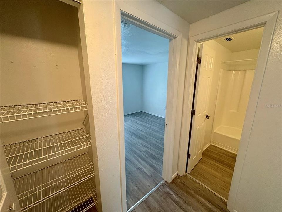 В аренду: $1,375 (2 спален, 1 ванн, 1209 Квадратных фут)