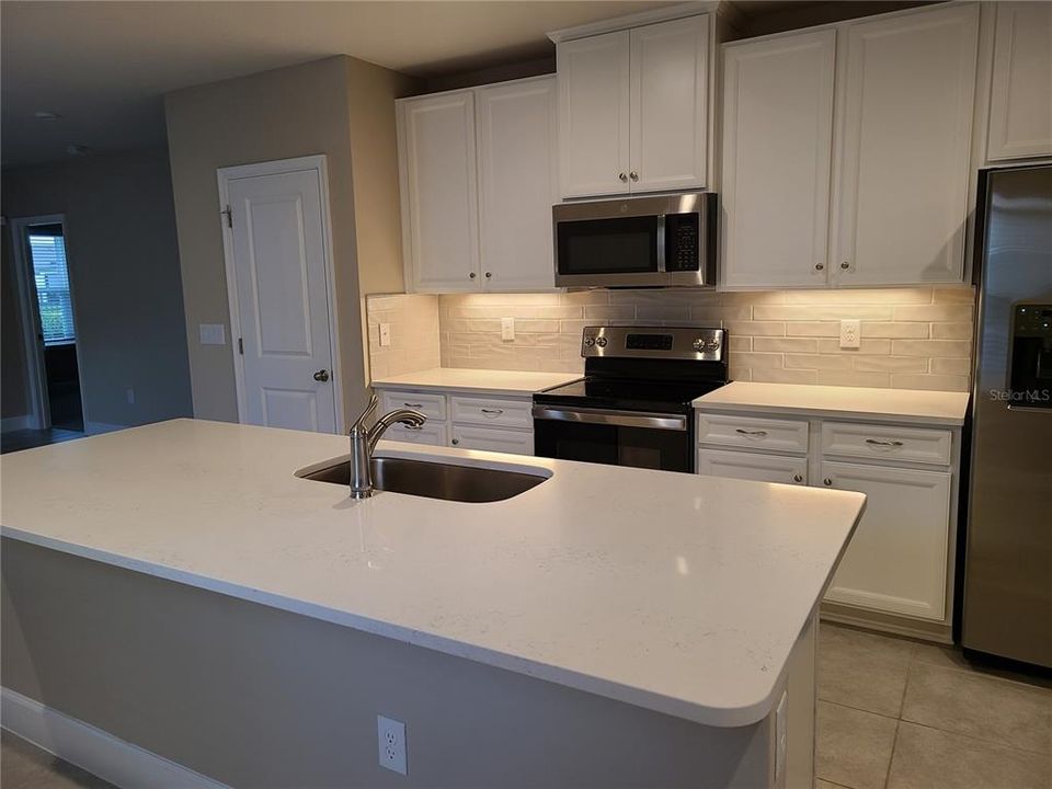 For Rent: $2,500 (3 beds, 2 baths, 1501 Square Feet)