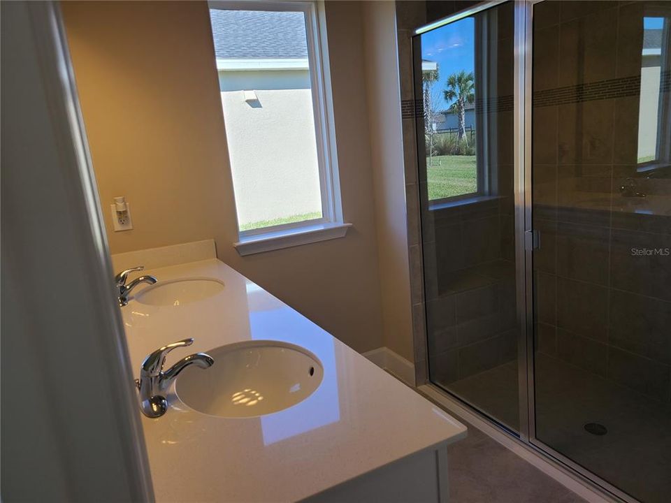 For Rent: $2,500 (3 beds, 2 baths, 1501 Square Feet)