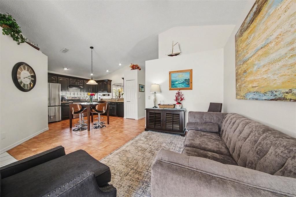 For Sale: $485,000 (3 beds, 2 baths, 1670 Square Feet)