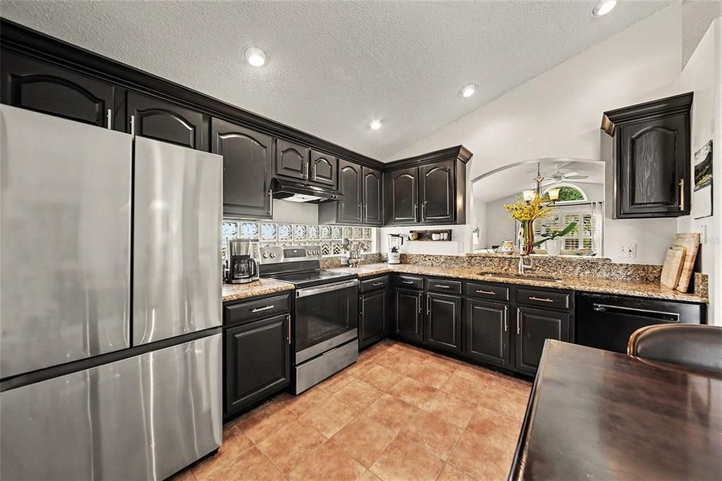 For Sale: $485,000 (3 beds, 2 baths, 1670 Square Feet)